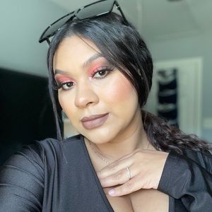 Meet your Posher, Beatriz